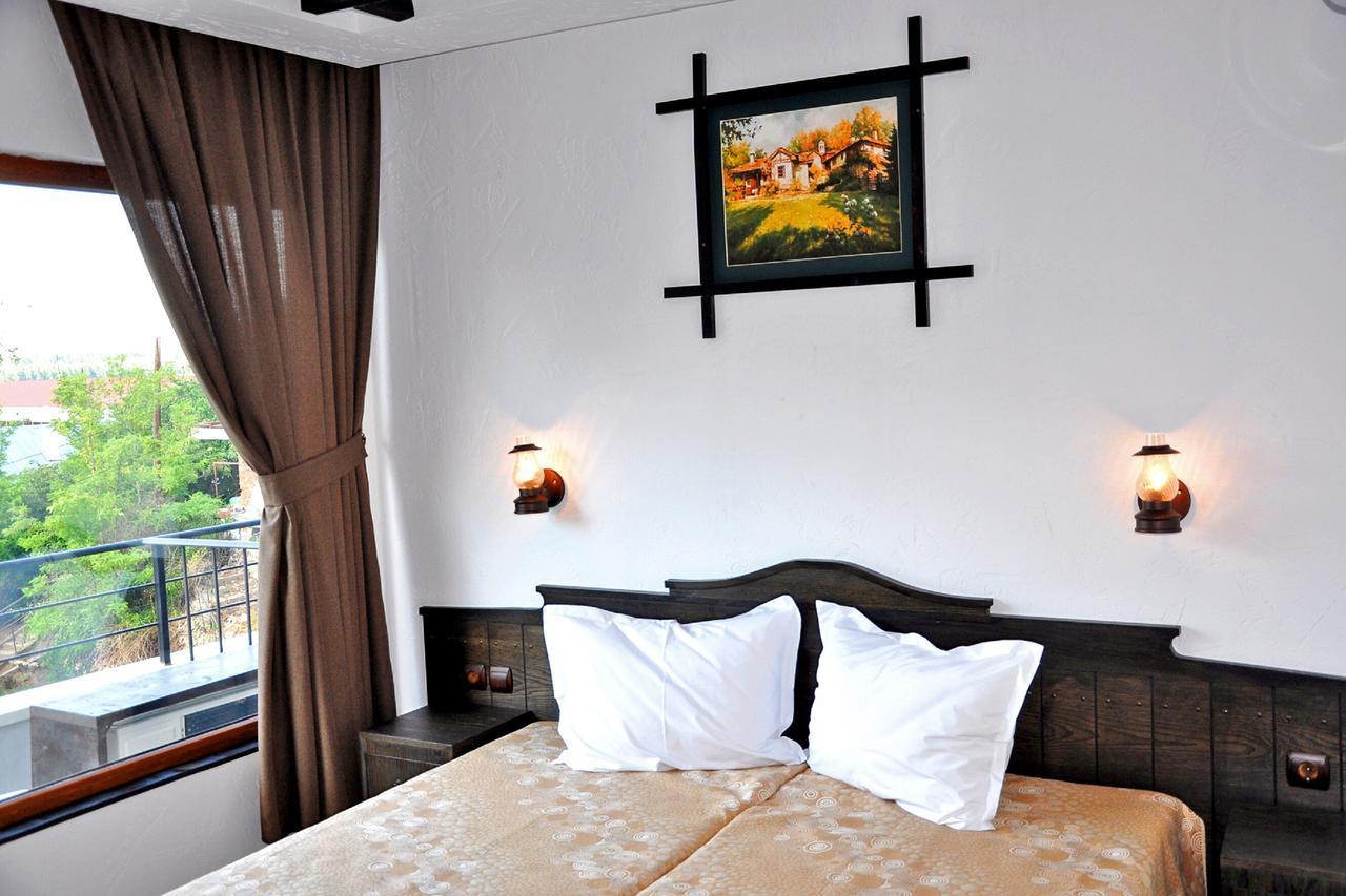 Kaleto Hotel Lom Eksteriør bilde